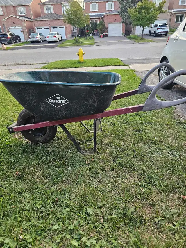 Garant Wheelbarrow steel all around
