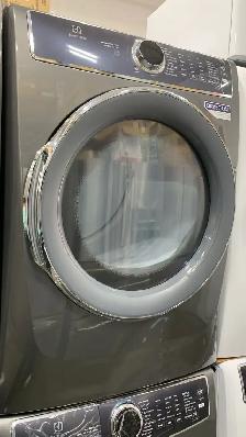 Electrolux Washer Dryer Set – Mississauga Sale - Photo 2