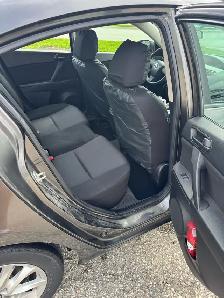 2010 Mazda 3 - Photo 6