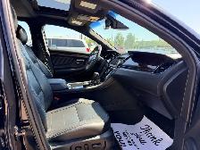 2017 Ford Taurus Limited - Photo 4