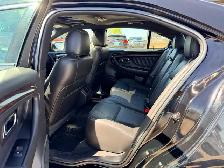 2017 Ford Taurus Limited - Photo 6