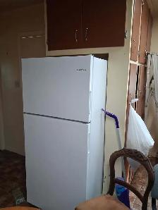 Amana 18 cu. ft. fridge