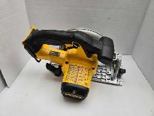 Dewalt DCS391 6 1/2' 20v Circular Saw Tool Only - Photo 3