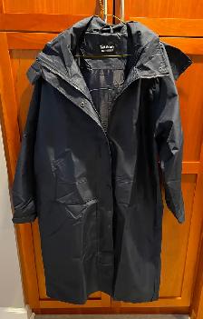 WOMEN'S RAINCOAT LARGE NAVY