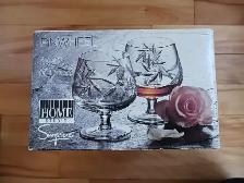 ENSEMBLE de 4 VERRES DE COGNAC EN CRISTAL PINWHEEL LIV. GRATUITE