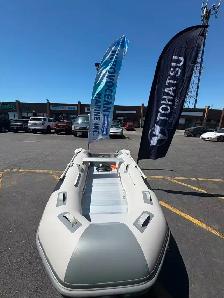 10 ft inflatable boat great for family use and family fun - Photo 9