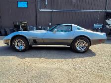 1982 Chevrolet Corvette CROSSFIRE INJECTION / T-TOP / LOW MILLEA - Photo 4