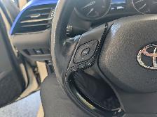 2021 Toyota C-HR XLE PREMIUM - Photo 14