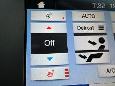 2018 Ford Edge SEL, AWD, Camera, Pano, Sunroof, Lane Assist, Pow - Photo 26