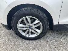 2018 Ford Edge SEL, AWD, Camera, Pano, Sunroof, Lane Assist, Pow - Photo 30