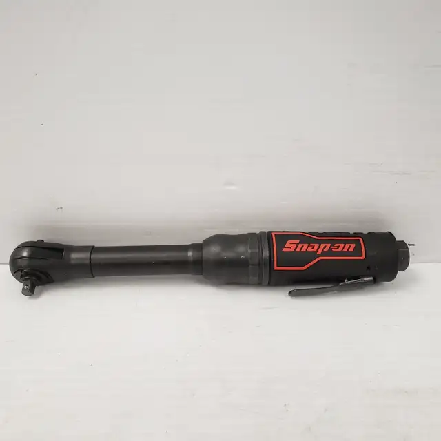 (B382) Snap On PTR817 Air Impact Wrench
