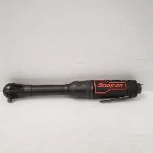 (B382) Snap On PTR817 Air Impact Wrench