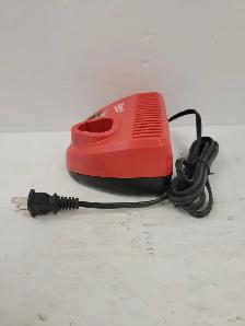 (B26) Milwaukee 48-59-2401 Charger - Photo 3