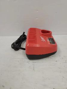 (B26) Milwaukee 48-59-2401 Charger - Photo 4