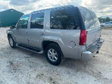 1999 GMC Yukon Denali Clean Title Safetied LOW KM - Photo 4