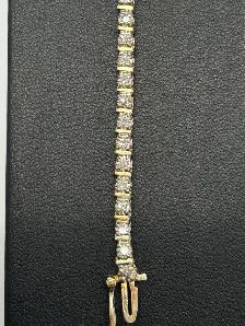 14k Illusion-Set Diamond Tennis Bracelet - Photo 3