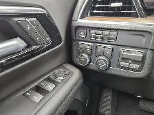 2026 Chevrolet Tahoe High Country 6.2L Sun/Tow Pkg - Photo 9