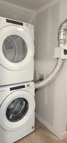 Main-floor corner unit for rent - Photo 11