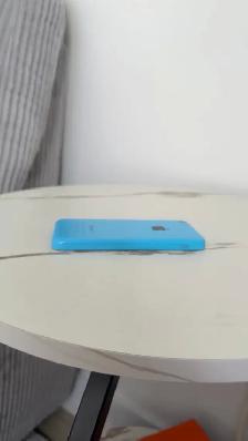 Apple iPhone 5c - Photo 4