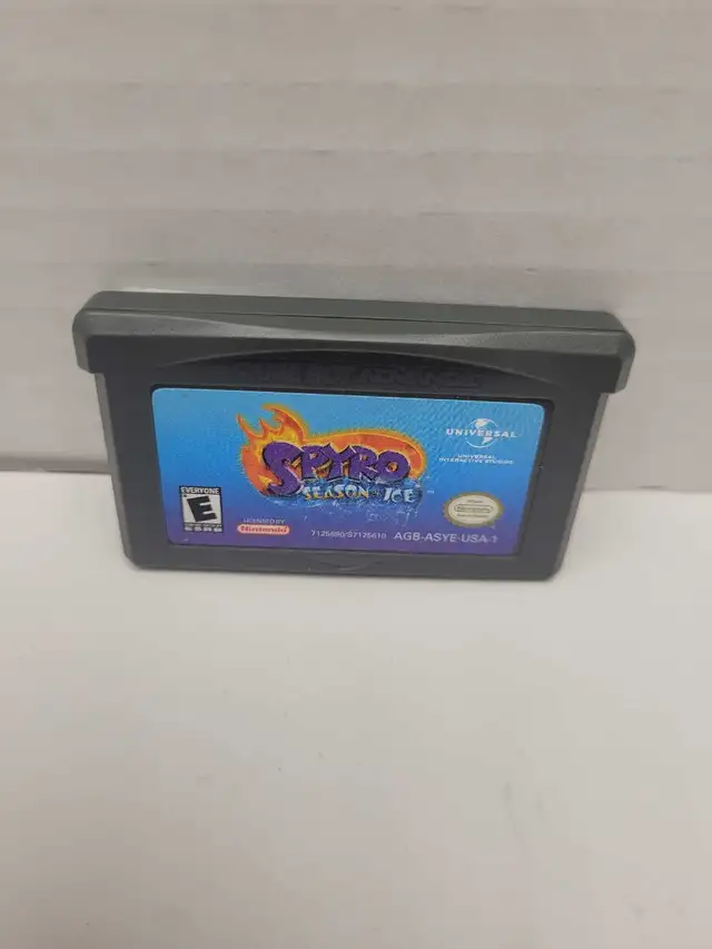 Spyro Season of Ice Gameboy Advance Game