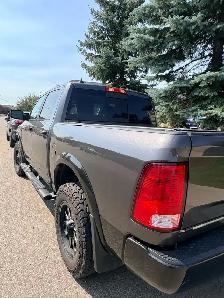 2018 RAM 1500  Crew Cab 4WD - Photo 3