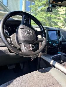 2018 RAM 1500  Crew Cab 4WD - Photo 7