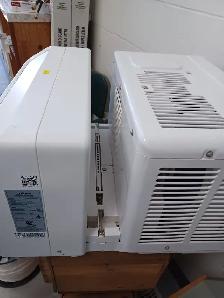 Air Conditioner - Photo 3