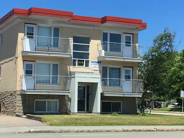 Beau logement 1 1/2 prés Université sur Hochelaga libre