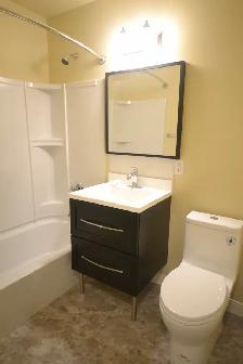 AVAILABLE NOW! 2-Bedroom, Open and Bright in Corydon Village! - Photo 6