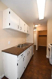 2-Bedroom 1-Bathroom l 301-4280 Quentin Avenue l Apartment - Photo 3