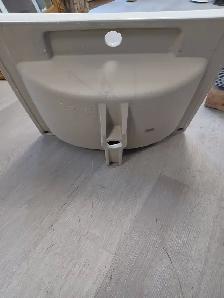 Lavatory Sinks - Photo 2