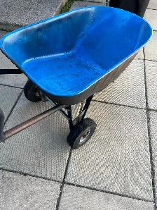WheelBarrow - Photo 2