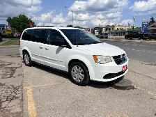 2015 Dodge Grand Caravan SXT FWD SXT 3.6L V6 Stow-N-Go One Owner - Photo 3