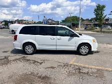 2015 Dodge Grand Caravan SXT FWD SXT 3.6L V6 Stow-N-Go One Owner - Photo 4