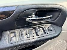 2015 Dodge Grand Caravan SXT FWD SXT 3.6L V6 Stow-N-Go One Owner - Photo 17