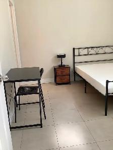 Furnished room for rent - Photo 2