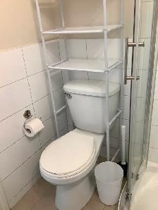 Furnished room for rent - Photo 9