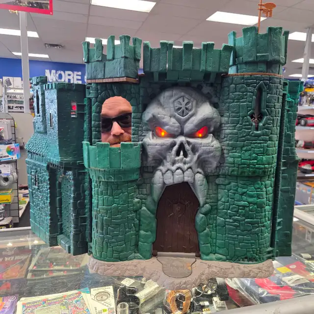 Mattel 2002 MOTU Castle Grayskull w/acc @ Cashopolis!!