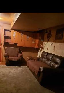 Bedroom with private living area/bathroom for rent