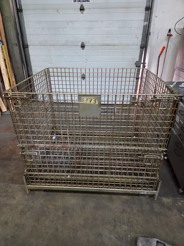 Collapsible Wire Container Pallet - 48 x 40 x 42 1⁄2'