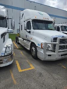 Truck for sale - Photo 2