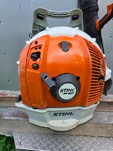 Stihl BR600 Backpack Blower 2 Stroke Commercial Grade