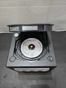 NINTENDO GAMECUBE W/GB PLAYER ADAPTER & DISC - Photo 6