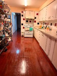 Private room Available immediately MacCowan and Steeles - Photo 2
