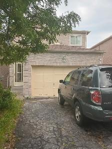 Private room Available immediately MacCowan and Steeles - Photo 8