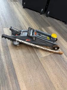 Crossroad Service Jack