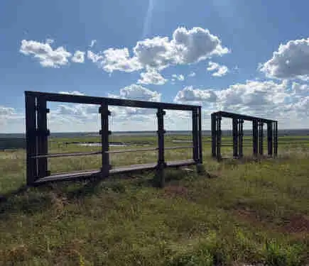 24’ windbreak frames