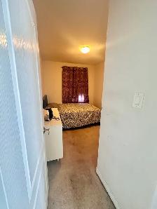 Room for rent (Barrie South - Mapleview & Essa) - Photo 3