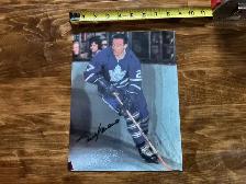 TORONTO MAPLE LEAFS THE BIG ‘M’ Frank Mahovlich Autographed Pic.
