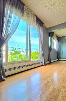 Spacious 2-storey 2 BR apt | parking   heat/water included - Photo 11